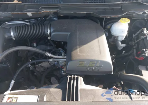 2021 Ram 1500 Classic Slt 4X4 5'7 Box из США, поврежденный, VIN 1C6RR7LG8MS542012